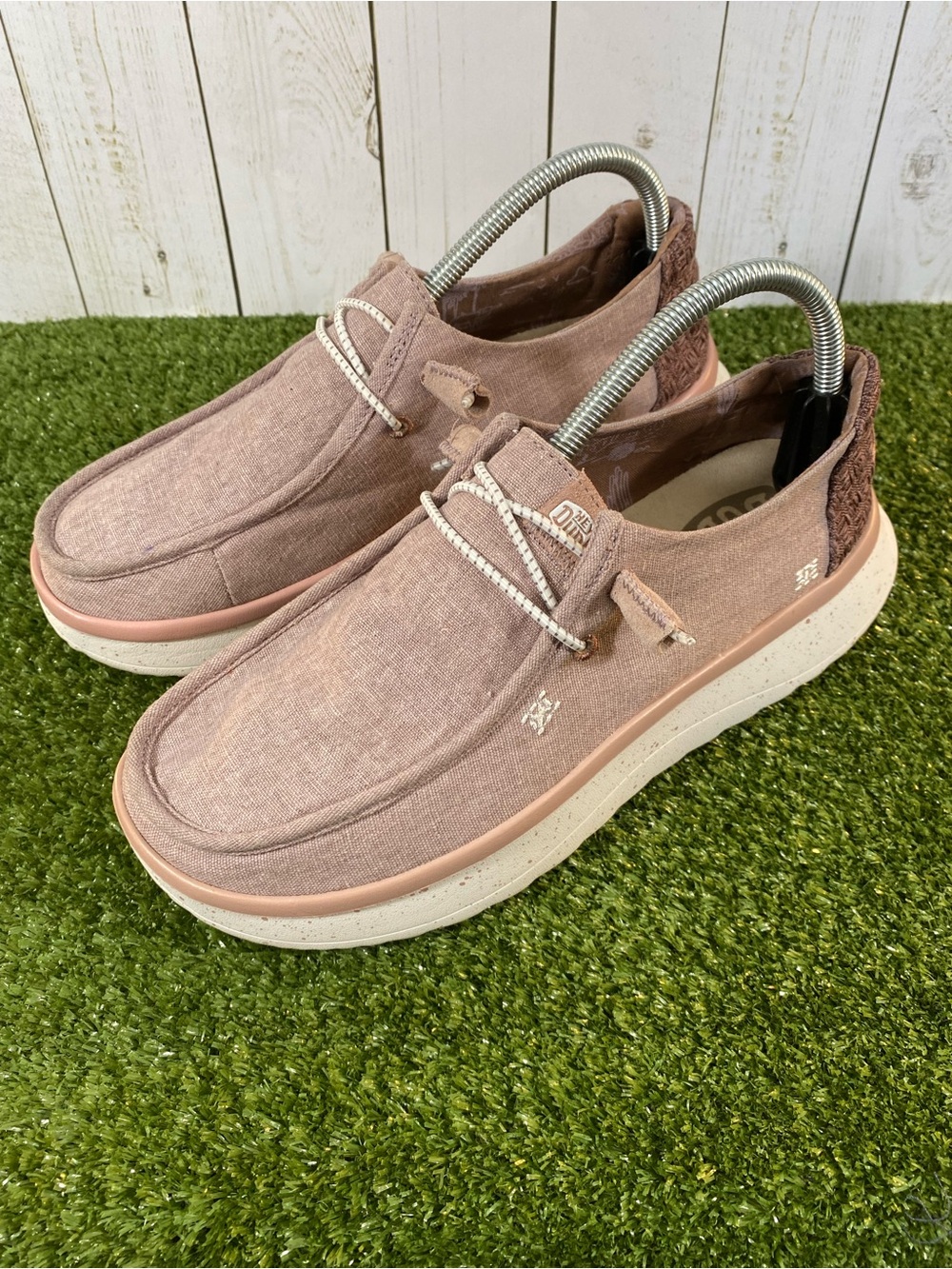 Hey Dude Wendy Peak Chambray Platform Shoes Women Size 10 Mauve Slip On Comfort - Picture 8 of 16